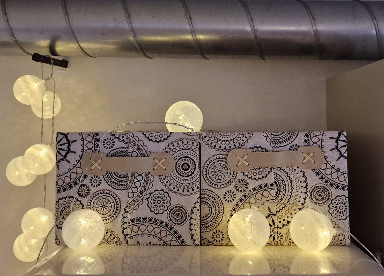 Lighting feature (ball lights above fridge)