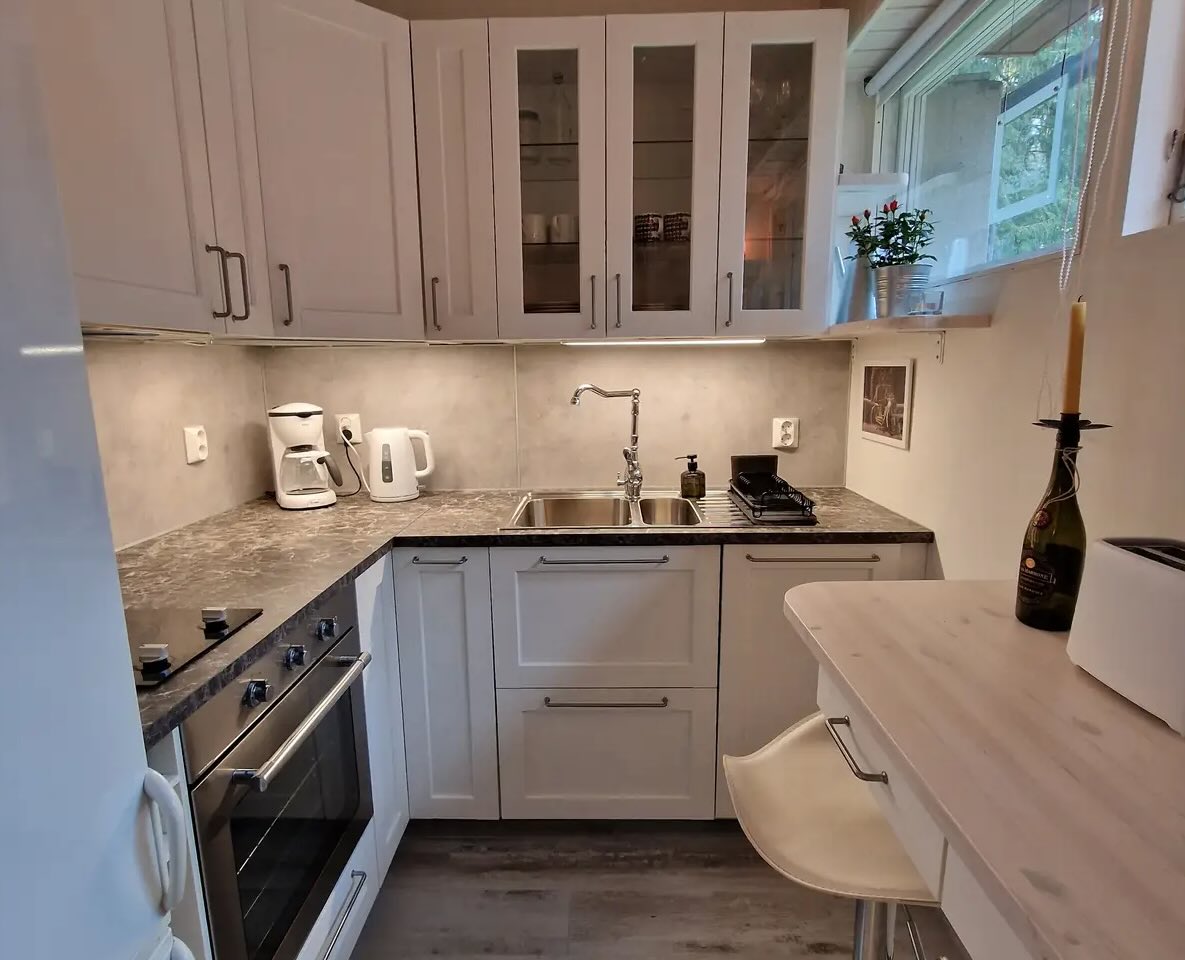 Fully-furnished 30m2 mini-home for short-term accommodation based in Ingå, Finland